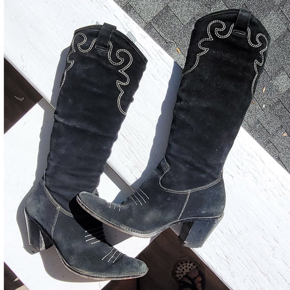 Via Spiga Blizza Sexy Western Embroidered Suede Cowgirl Pointed boots in Black
